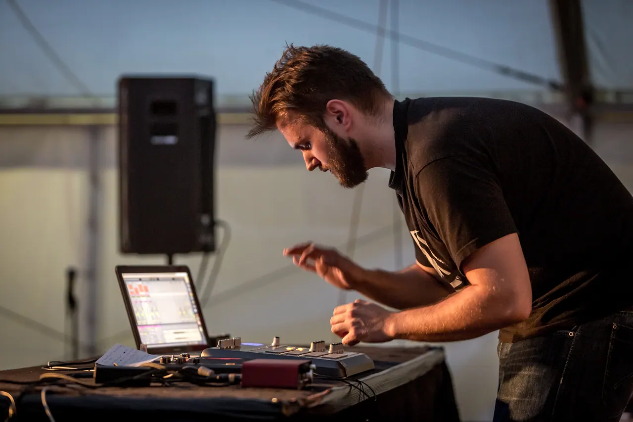 Azabeats live an Les Digitales Bern 2013, Botanischer Garten Bern – Foto 8 von 14
