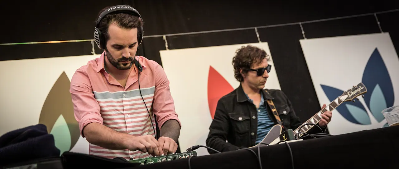 Sinner DC live an Les Digitales Bern 2014, Botanischer Garten Bern – Foto 2 von 19