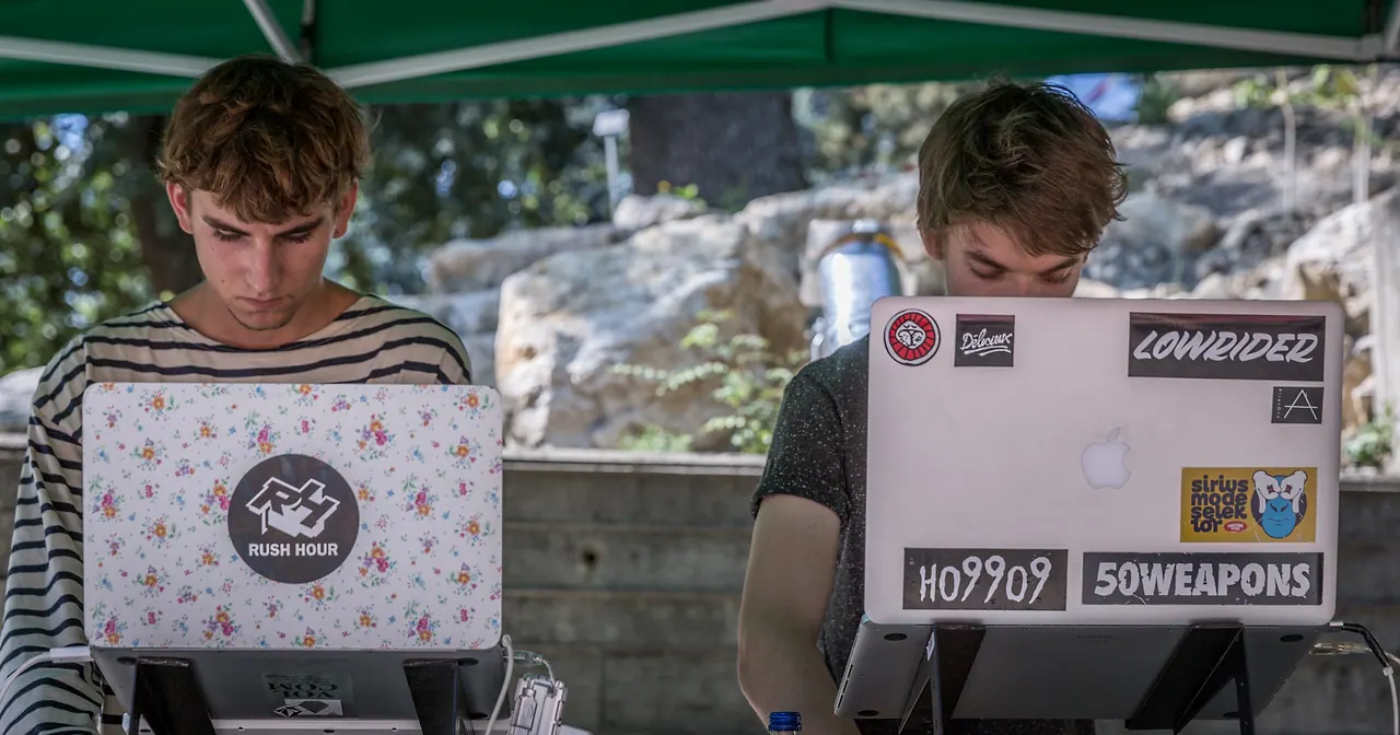 Ariane Effect live an Les Digitales Bern 2015, Botanischer Garten Bern – Foto 3 von 12