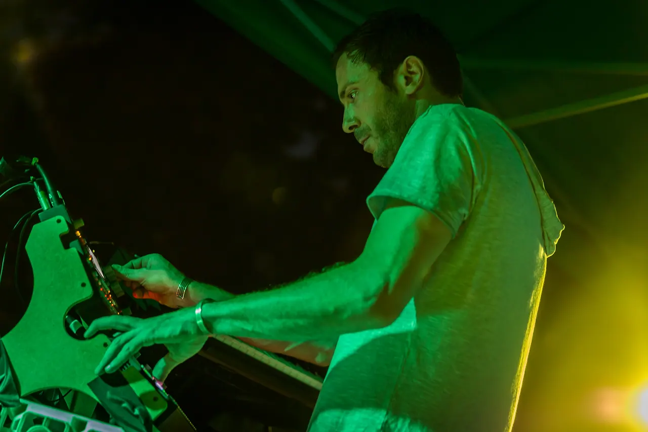 CO5MA live at Les Digitales Bern 2015, Botanischer Garten Bern – photo 2 of 14