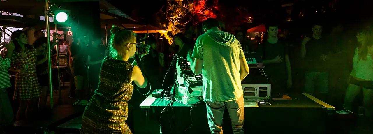 CO5MA live at Les Digitales Bern 2015, Botanischer Garten Bern – photo 11 of 14