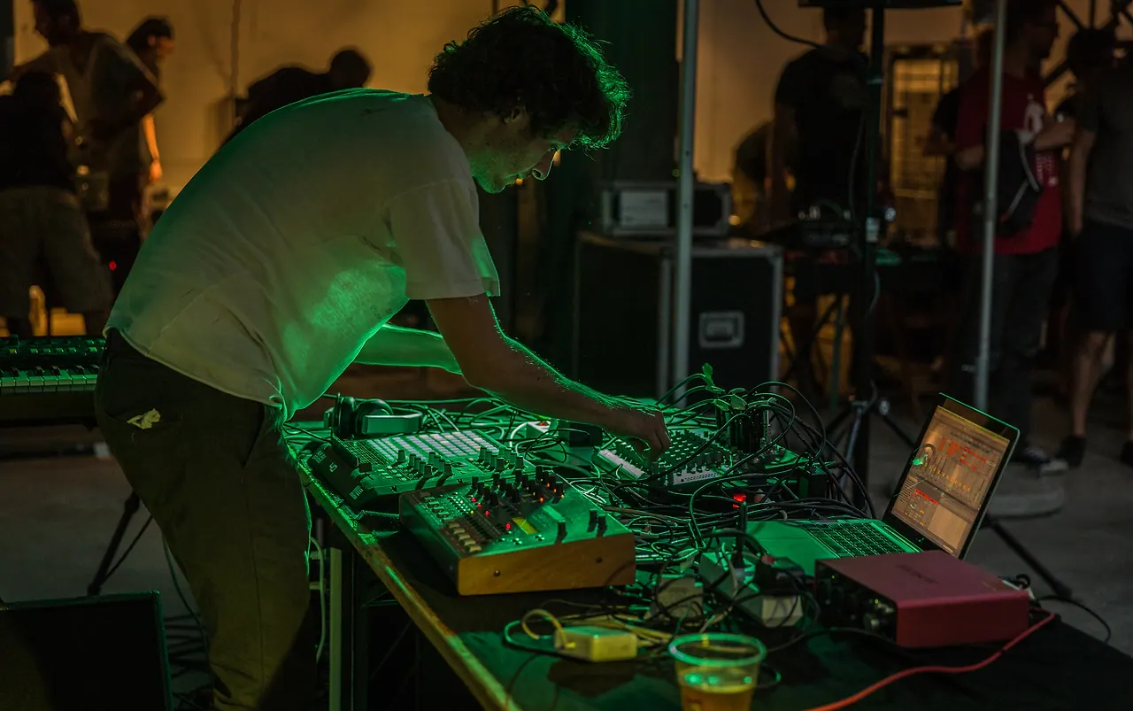 Morb live an Les Digitales Bern 2015, Botanischer Garten Bern – Foto 11 von 11
