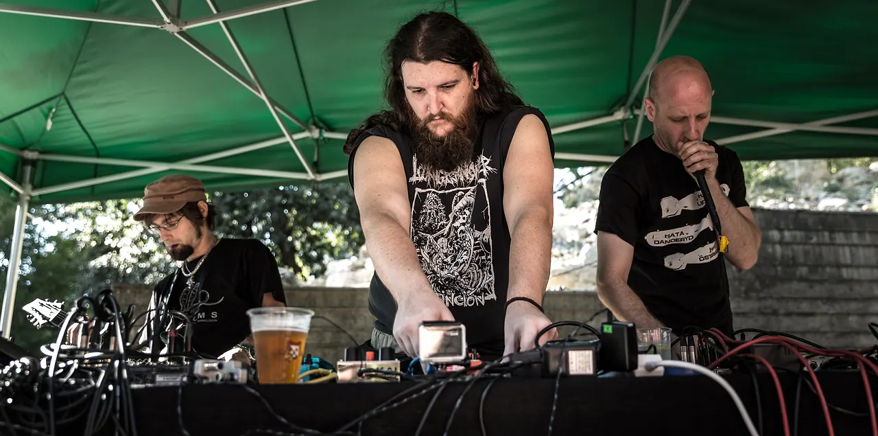 Mulo Muto meets Nagel live at Les Digitales Bern 2015, Botanischer Garten Bern – photo 3 of 29