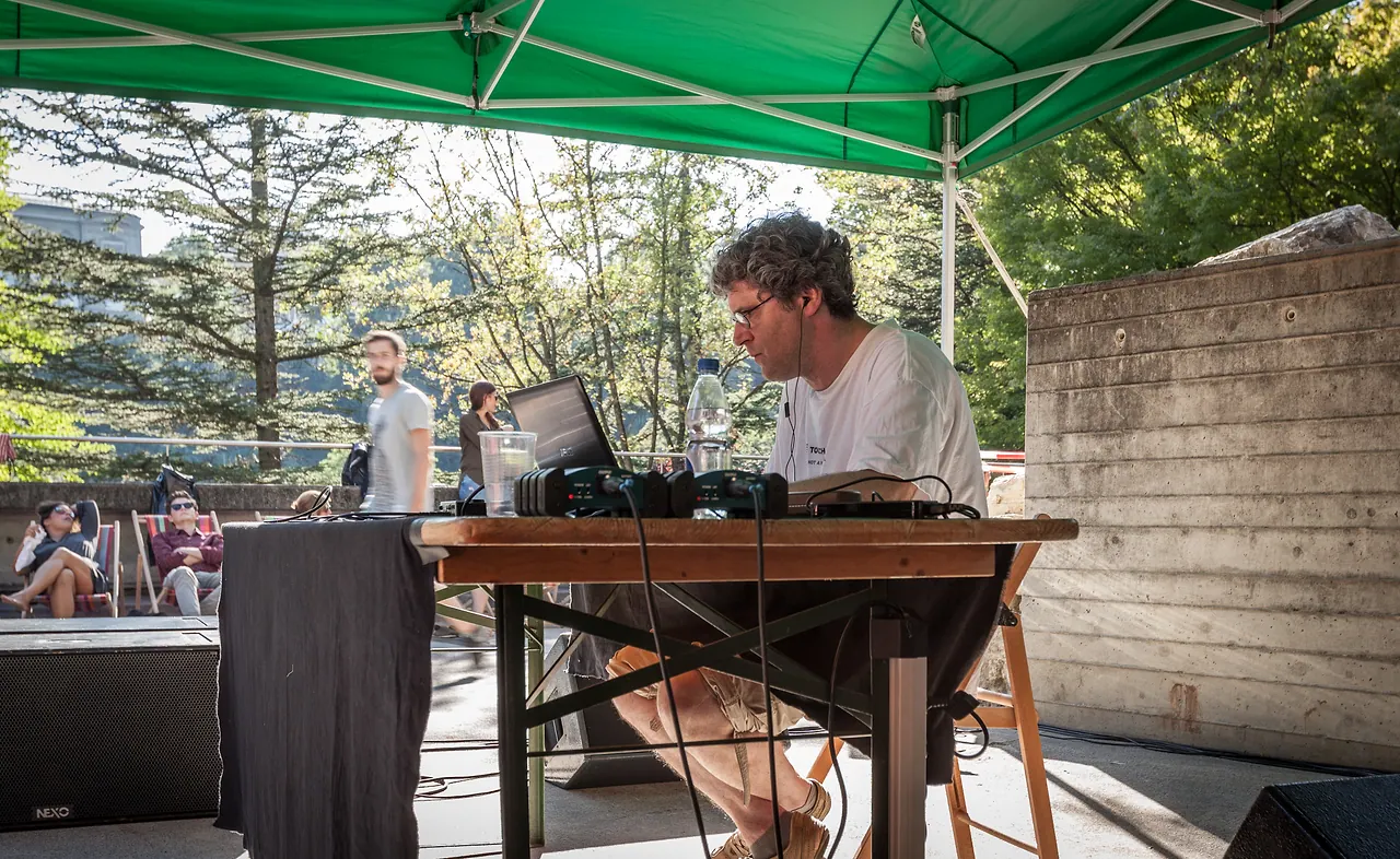 Thierry Charollais live an Les Digitales Bern 2015, Botanischer Garten Bern – Foto 5 von 6