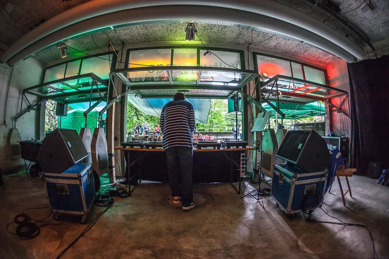 Arem live an Les Digitales Bern 2016, Botanischer Garten Bern – Foto 8 von 13