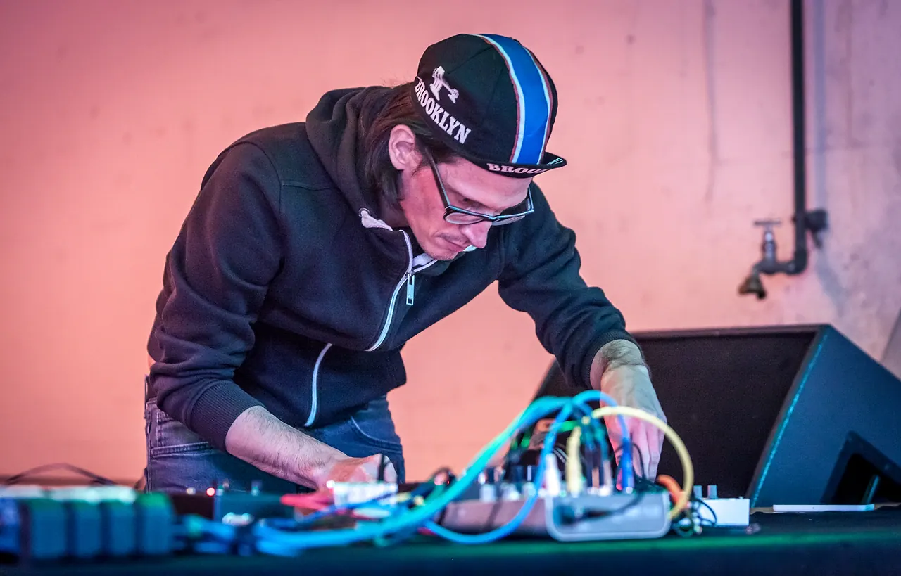 Kid Schurke live an Les Digitales Bern 2016, Botanischer Garten Bern – Foto 13 von 14
