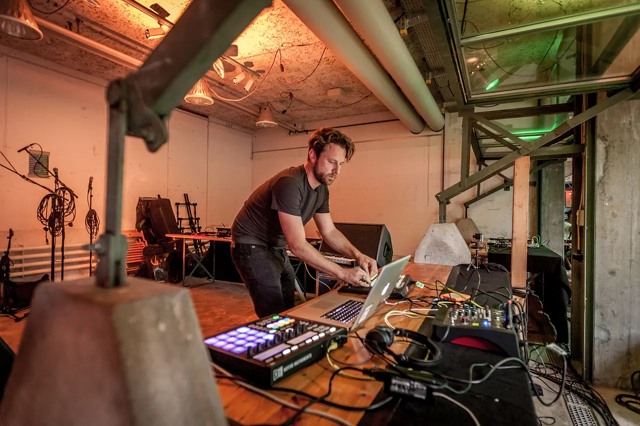 Simon S live an Les Digitales Bern 2016, Botanischer Garten Bern – Foto 11 von 12