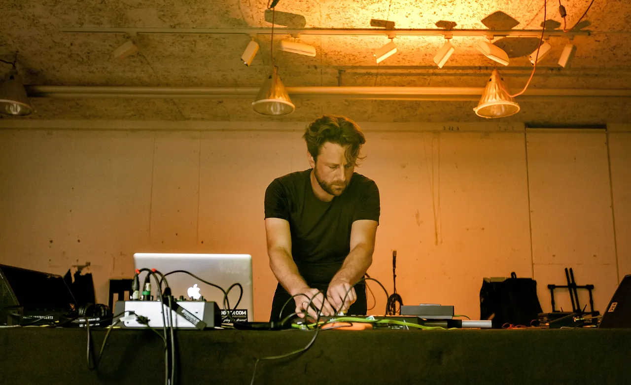 Simon S live an Les Digitales Bern 2016, Botanischer Garten Bern – Foto 12 von 12