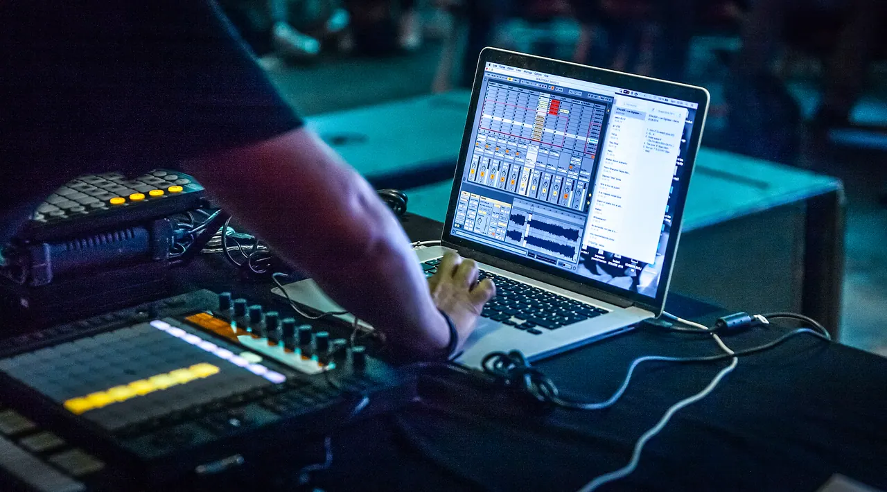 Stalker live an Les Digitales Bern 2016, Botanischer Garten Bern – Foto 15 von 16
