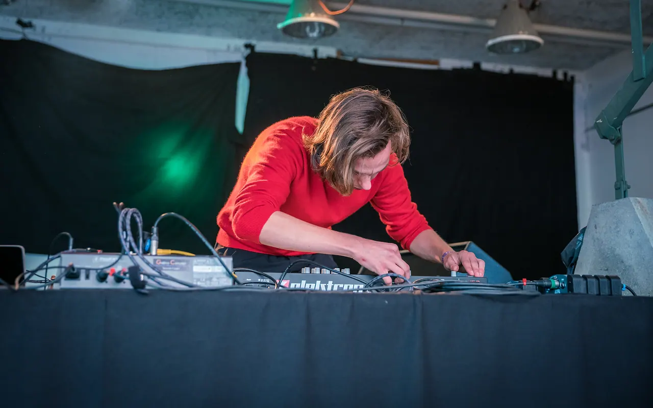 Layer V live an Les Digitales Bern 2017, Botanischer Garten Bern – Foto 16 von 18