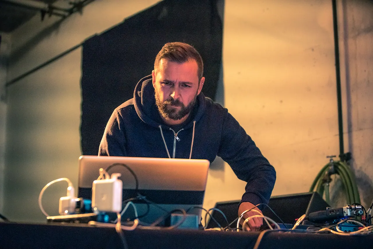 Play/Pause live an Les Digitales Bern 2017, Botanischer Garten Bern – Foto 7 von 17
