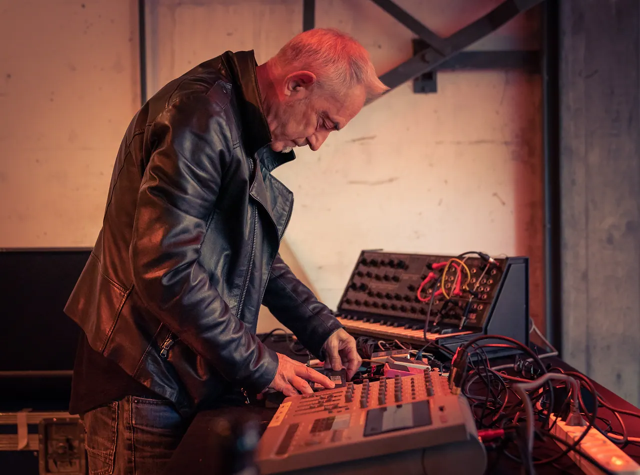 Dynamic Noise Unlimited d.n.u.l. live an Les Digitales Bern 2018, Botanischer Garten Bern – Foto 12 von 21