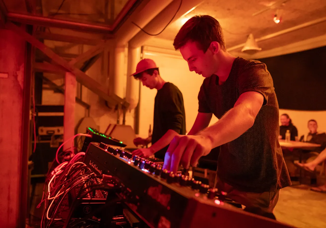 E&A Rüeger live an Les Digitales Bern 2018, Botanischer Garten Bern – Foto 2 von 17