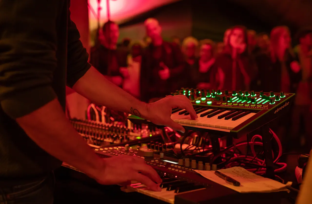 E&A Rüeger live an Les Digitales Bern 2018, Botanischer Garten Bern – Foto 17 von 17
