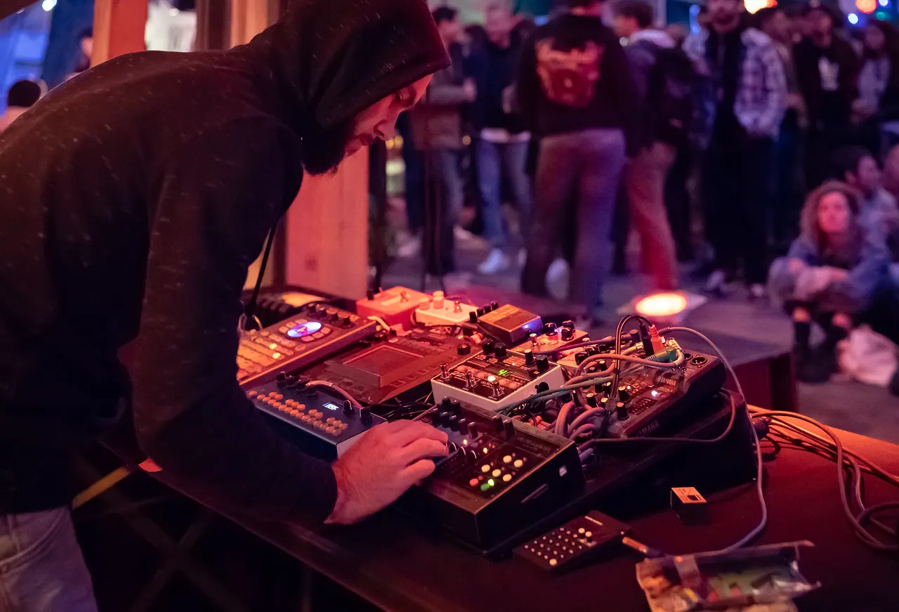 Remove live an Les Digitales Bern 2018, Botanischer Garten Bern – Foto 8 von 15