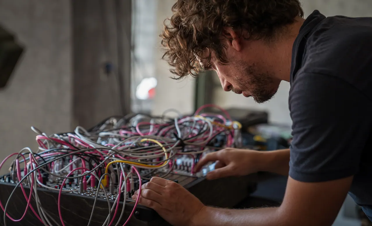 aroom [temp] live an Les Digitales Bern 2019, Botanischer Garten Bern – Foto 4 von 12