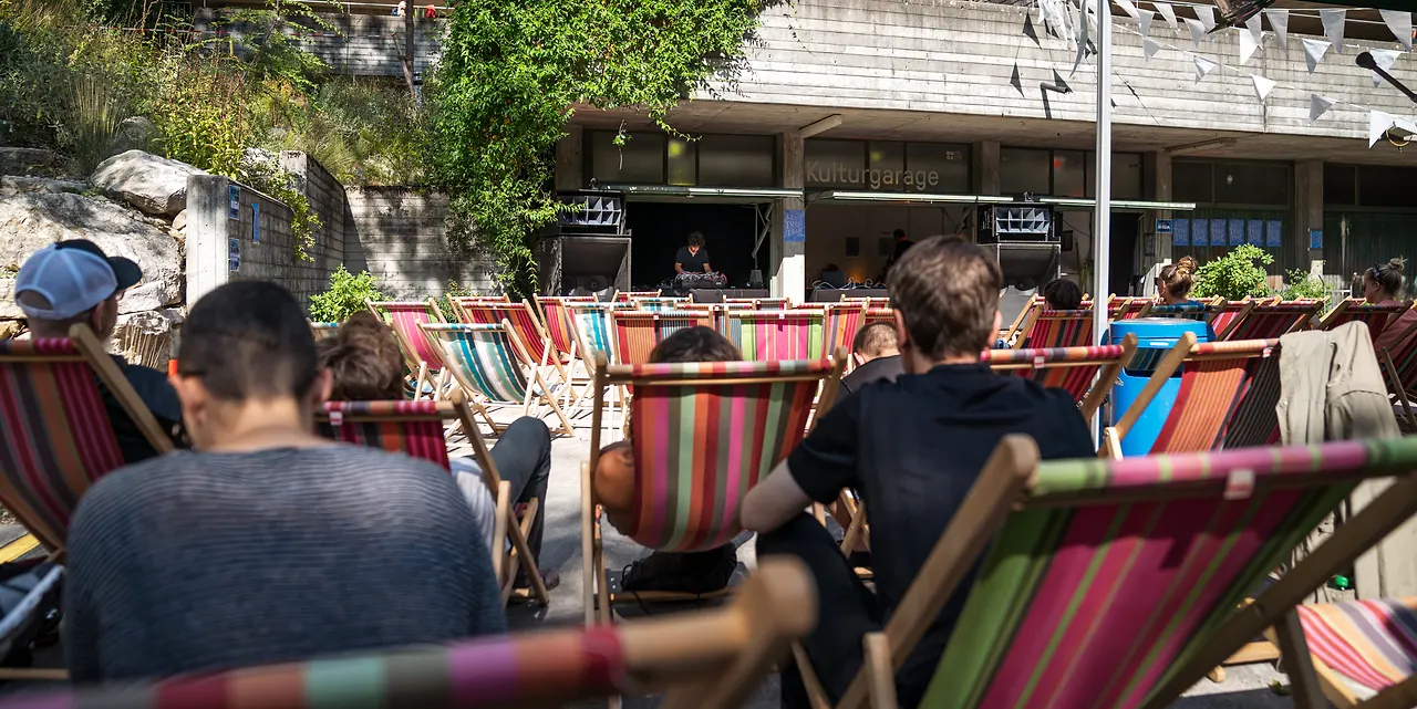aroom [temp] live an Les Digitales Bern 2019, Botanischer Garten Bern – Foto 6 von 12