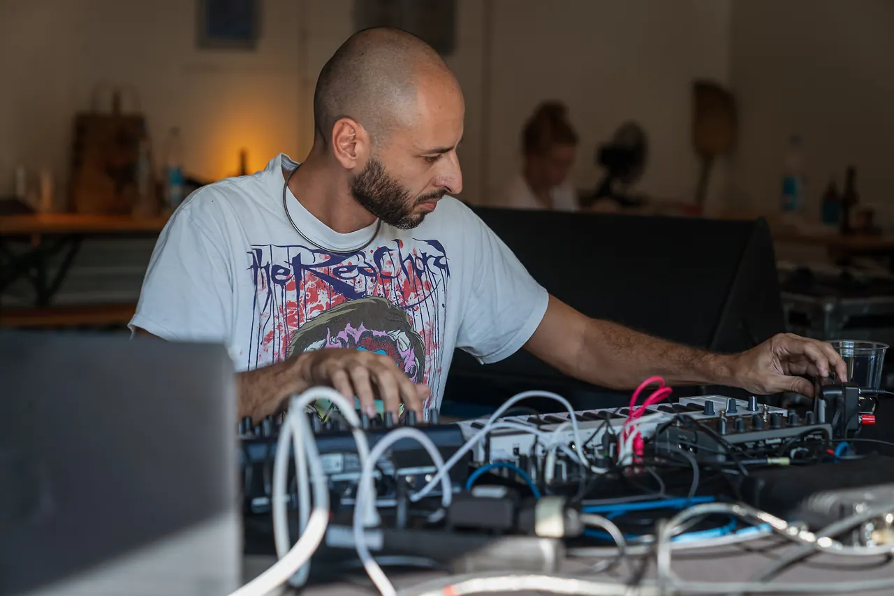 smioa live an Les Digitales Bern 2019, Botanischer Garten Bern – Foto 5 von 15