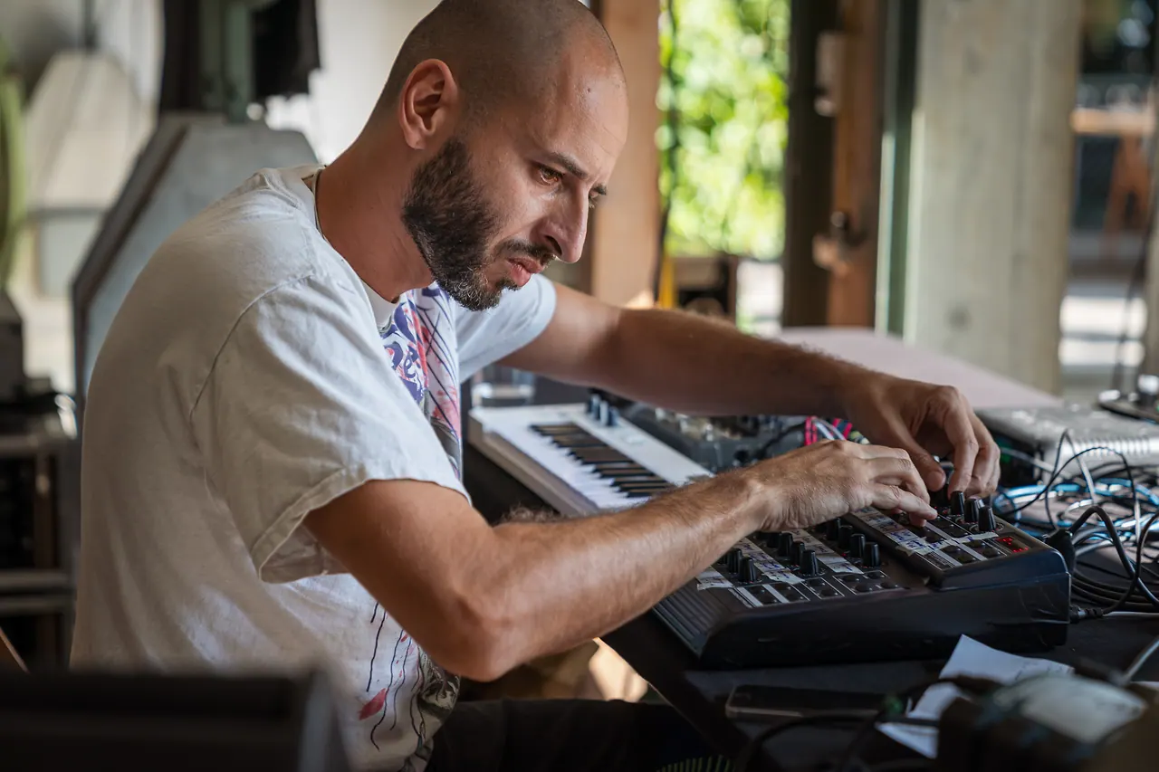 smioa live an Les Digitales Bern 2019, Botanischer Garten Bern – Foto 9 von 15