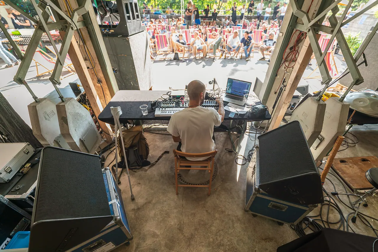smioa live an Les Digitales Bern 2019, Botanischer Garten Bern – Foto 15 von 15