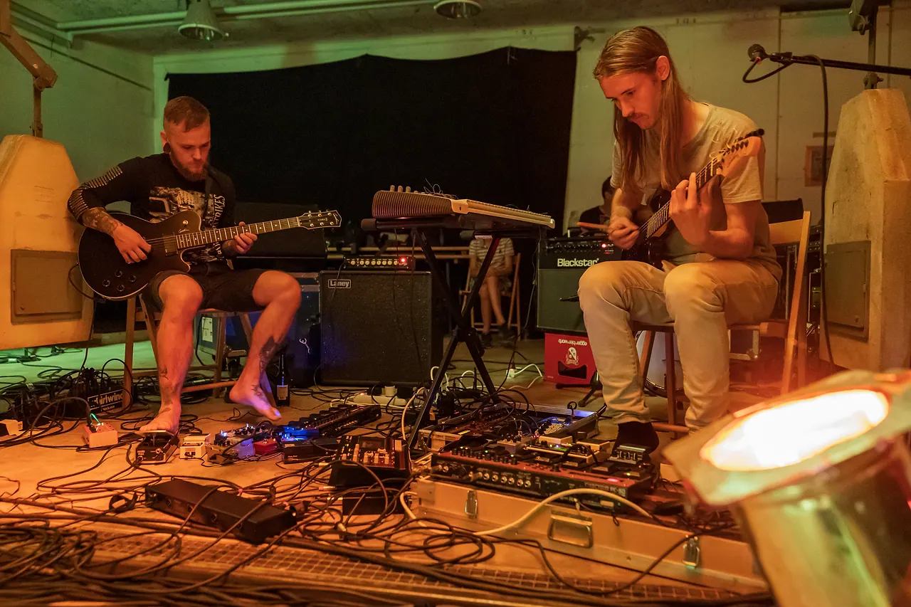 Swamp Flower Rhyme live an Les Digitales Bern 2019, Botanischer Garten Bern – Foto 2 von 22