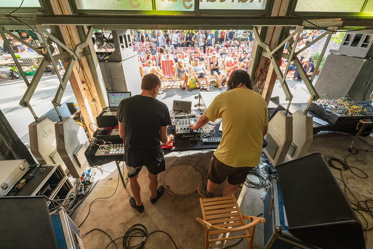 UHT live an Les Digitales Bern 2019, Botanischer Garten Bern – Foto 3 von 16