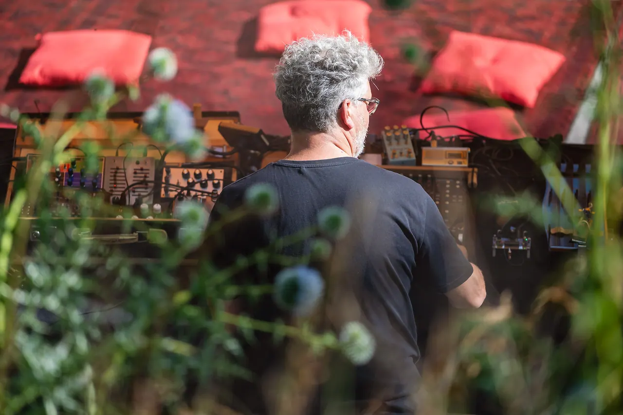 Black Box Bricolage live an Les Digitales Bern 2023, Botanischer Garten Bern – Foto 29 von 29