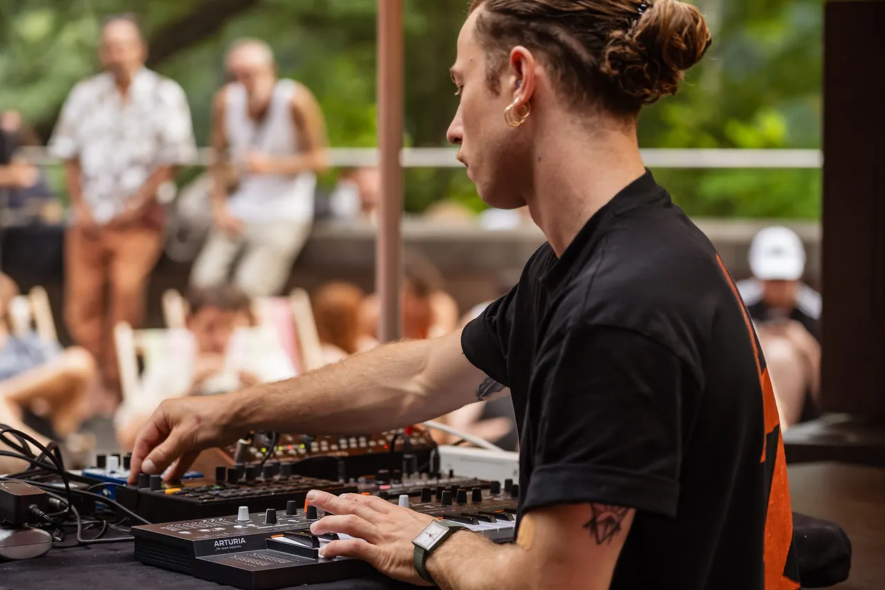 Entelechia live an Les Digitales Bern 2023, Botanischer Garten Bern – Foto 5 von 16