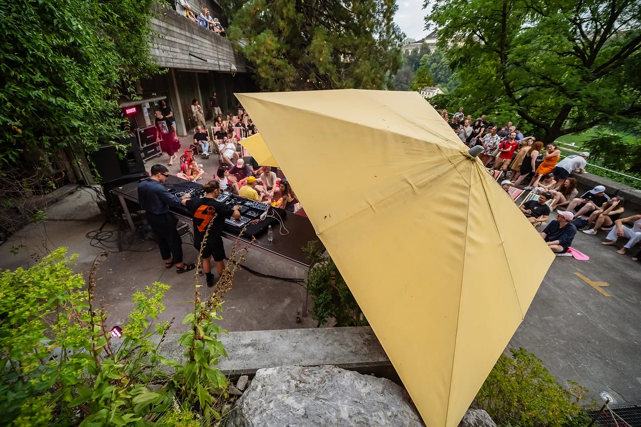 Entelechia live an Les Digitales Bern 2023, Botanischer Garten Bern – Foto 15 von 16