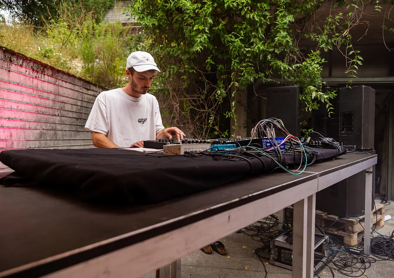 Fels live an Les Digitales Bern 2023, Botanischer Garten Bern – Foto 8 von 19