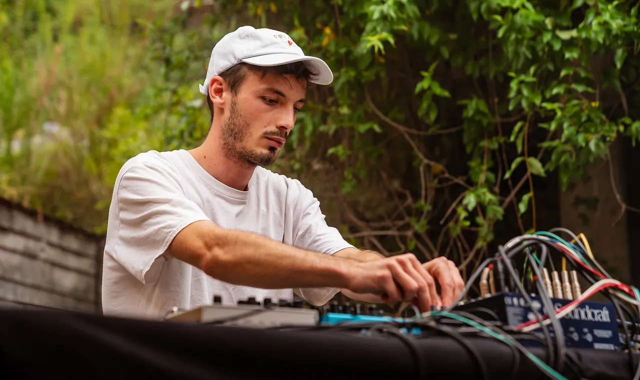 Fels live an Les Digitales Bern 2023, Botanischer Garten Bern – Foto 10 von 19