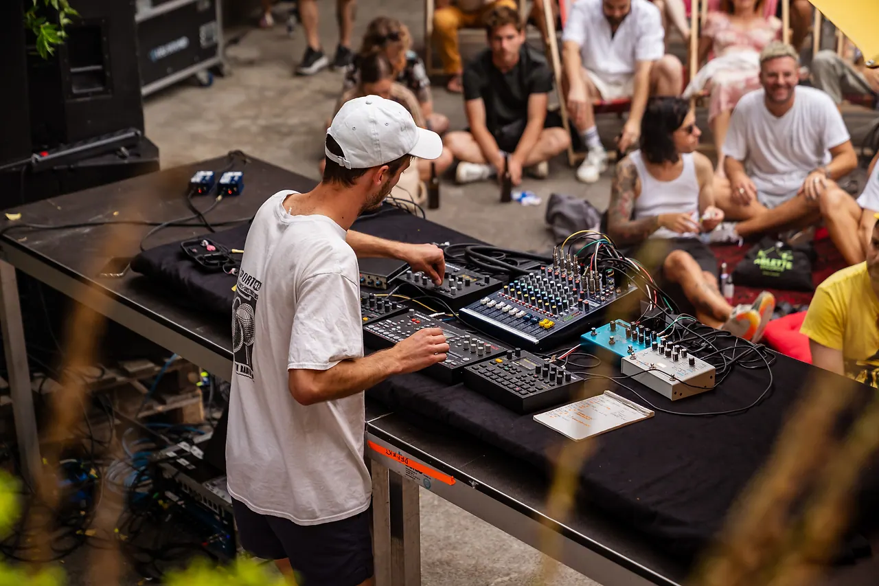 Fels live an Les Digitales Bern 2023, Botanischer Garten Bern – Foto 13 von 19