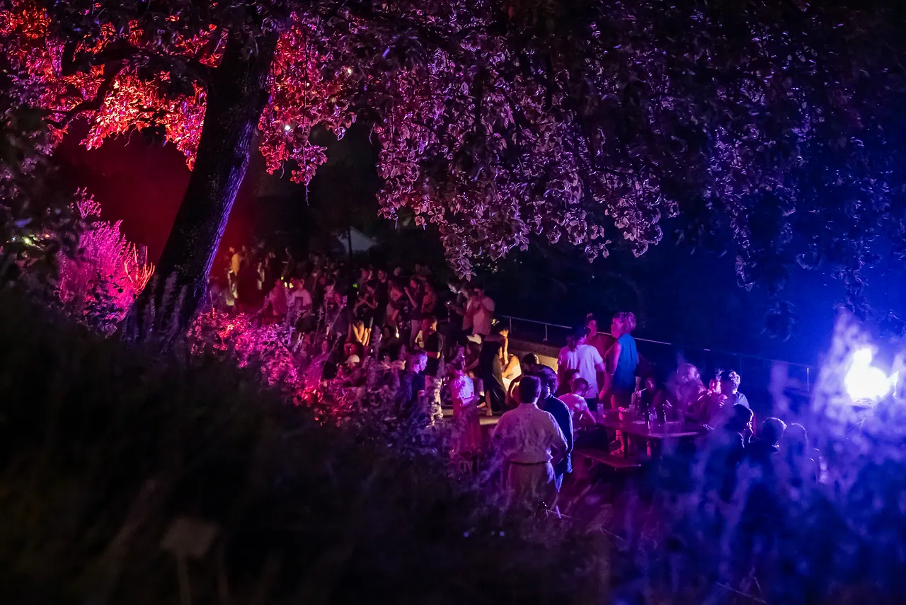 Impressionen von Les Digitales Bern 2023, Botanischer Garten Bern – Foto 34 von 38