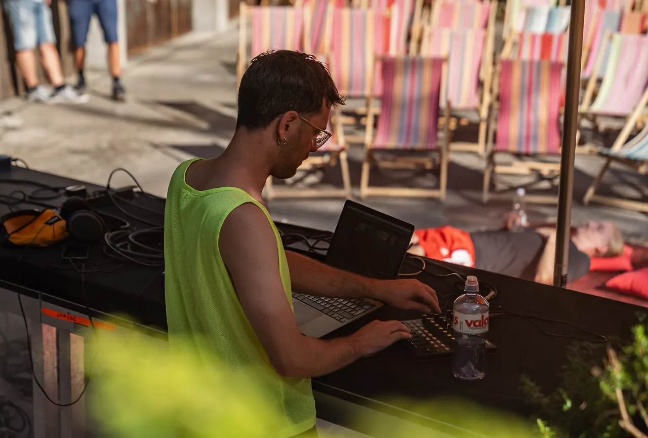 nights707 live at Les Digitales Bern 2023, Botanischer Garten Bern – photo 12 of 12