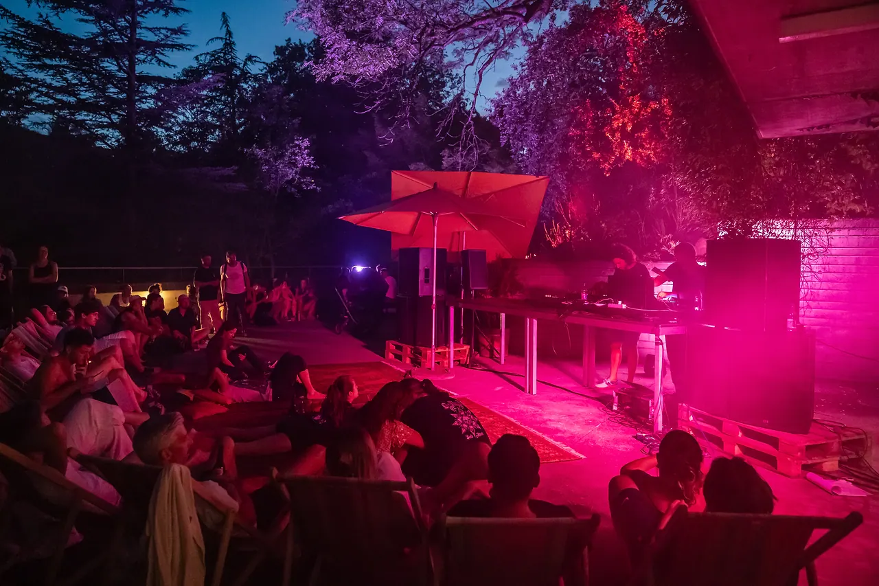 v0ll & Boss live an Les Digitales Bern 2023, Botanischer Garten Bern – Foto 7 von 12