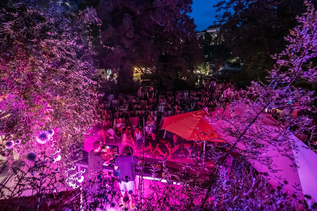 v0ll & Boss live an Les Digitales Bern 2023, Botanischer Garten Bern – Foto 12 von 12