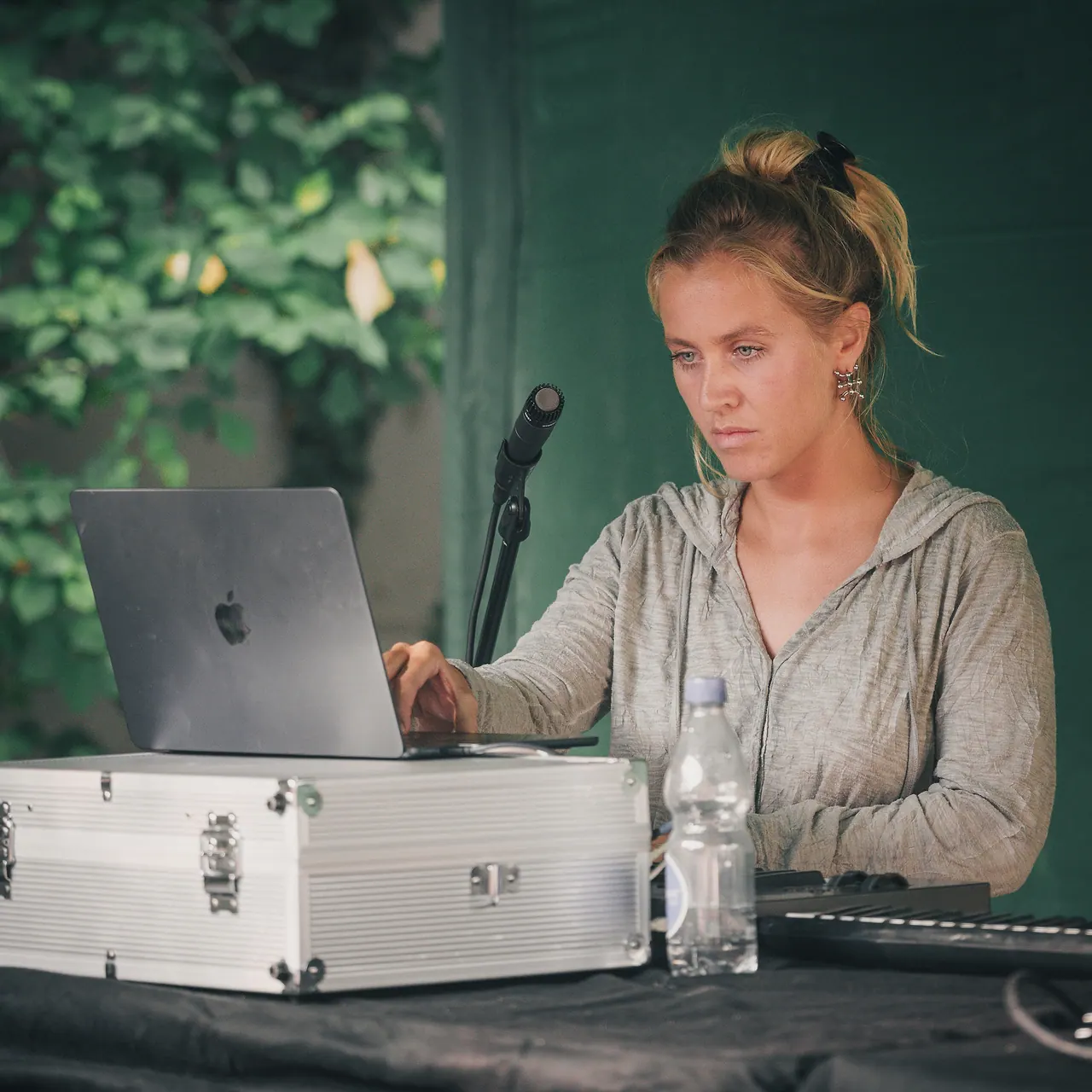 Leonore Brunner live an Les Digitales Bern 2025, Dampfzentrale Bern – Foto 6 von 19