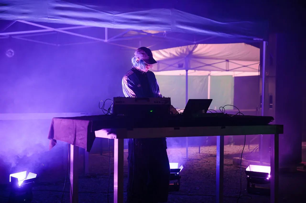 Lua Jungck live an Les Digitales Bern 2025, Dampfzentrale Bern – Foto 7 von 27