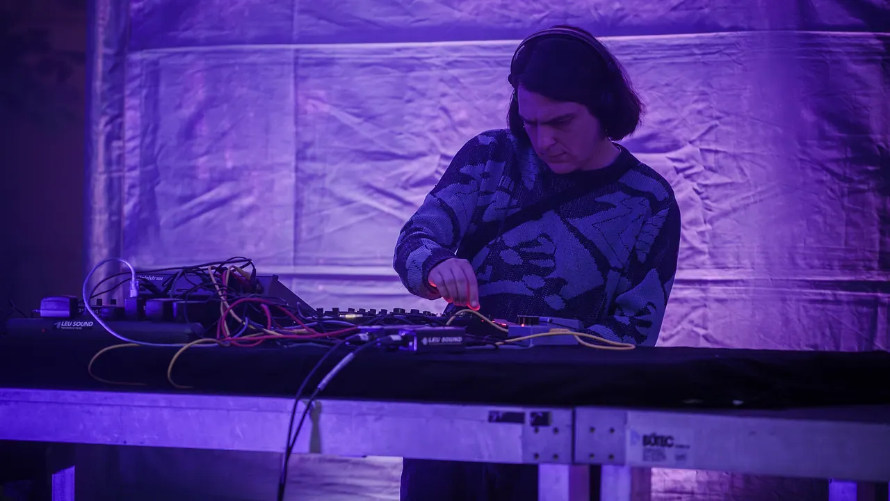 Mark Lando live at Les Digitales Bern 2025, Dampfzentrale Bern – photo 4 of 24