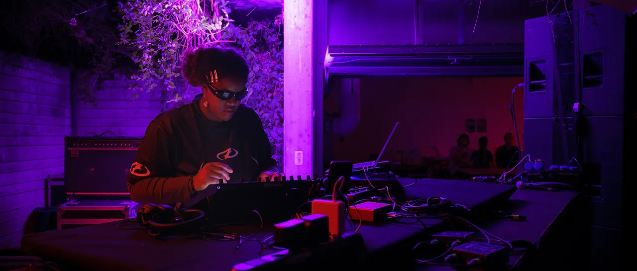 LAFROFEE live an Les Digitales Bern 2026, Botanischer Garten Bern – Foto 3 von 14