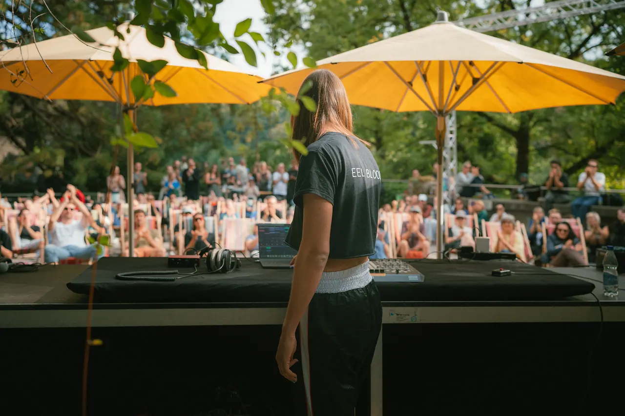 Liz live at Les Digitales Bern 2026, Botanischer Garten Bern – photo 15 of 15